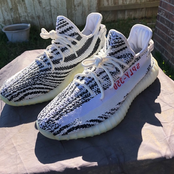 adidas yeezy boost 350 v2 zebra price
